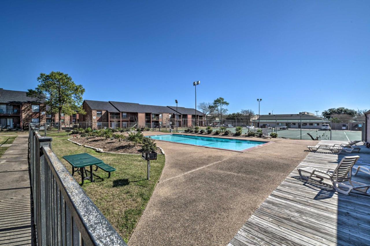Game Day Retreat Pool Access, 2 Mi To Texas A And M Lejlighed College Station Eksteriør billede