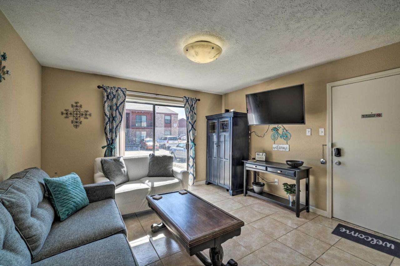 Game Day Retreat Pool Access, 2 Mi To Texas A And M Lejlighed College Station Eksteriør billede